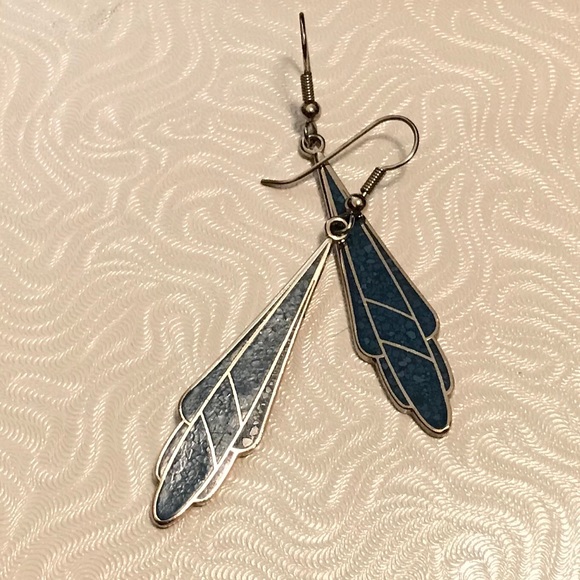 Blue and silver dangly earrings. - Picture 2 of 4